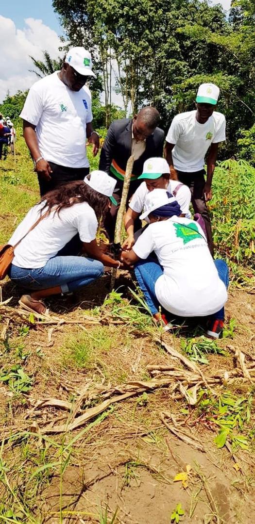 Le Résumé de la Cérémonie de lancement de Planting à Adaou avec le Consulat du Bénin,  l'Ambassade de RDC et l'Ambassade de Tunisie. IDV  Ajoutons à l'humanité...🌳